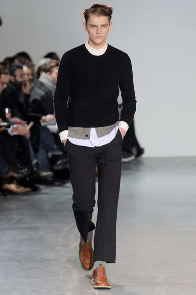 Look 8